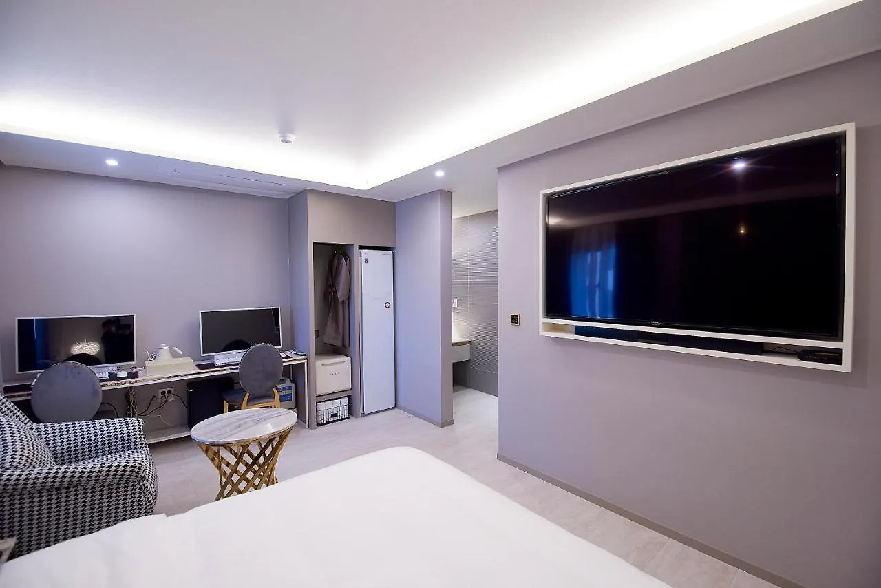 Sajik Denbasta Signature Hotel Busan 3*,  South Korea